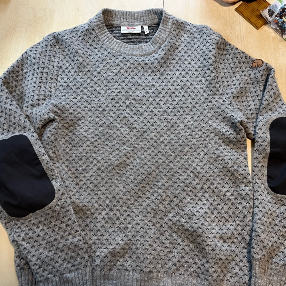 Fjallraven 100 % wool sweater